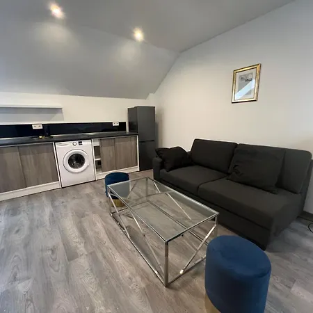 Apartment V3-6 Geraeumige Monteur Mit 2 Schlafzimmern Hannover
